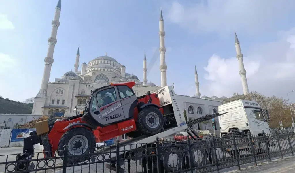 Kiralık Manitou MT 1840 ile şantiye içi lojistik operasyonu